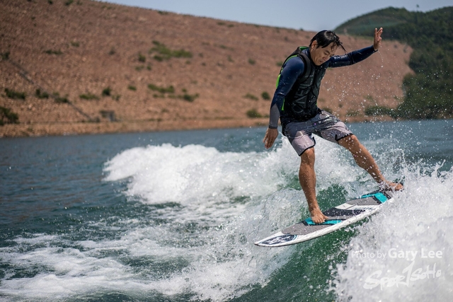 Wakesurf 0423