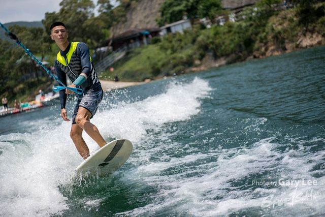 Wakesurf 0426