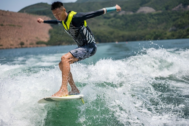 Wakesurf 0446