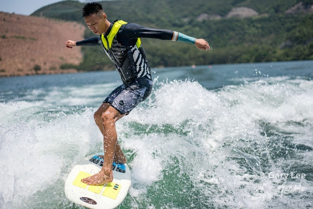 Wakesurf 0447