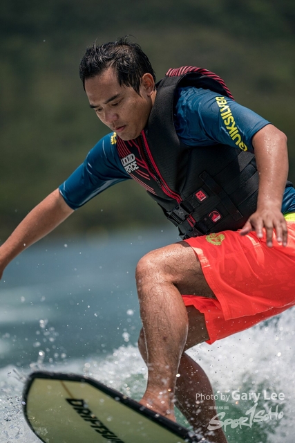 Wakesurf 0484