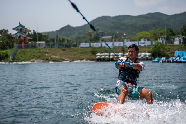 Wakesurf 0489