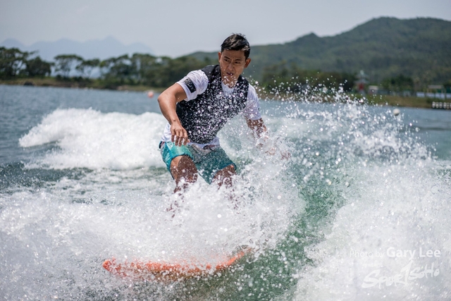 Wakesurf 0492