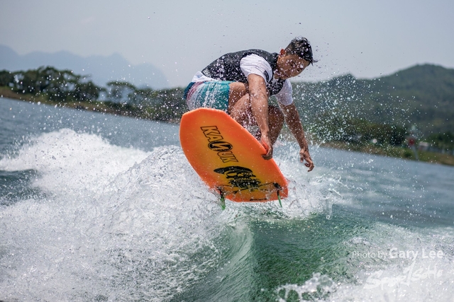 Wakesurf 0495