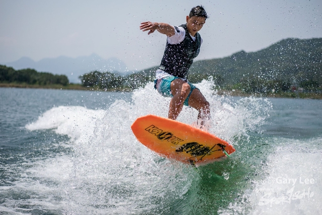 Wakesurf 0500