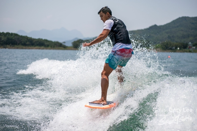 Wakesurf 0505