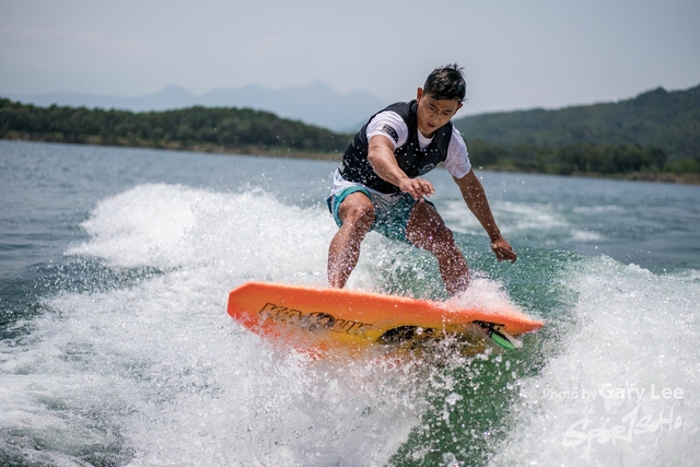 Wakesurf 0512