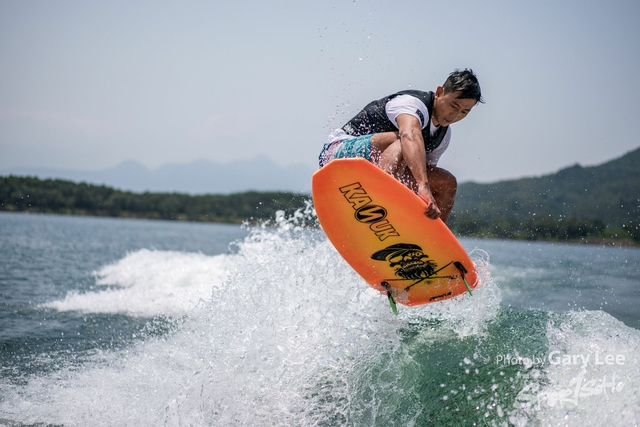 Wakesurf 0516