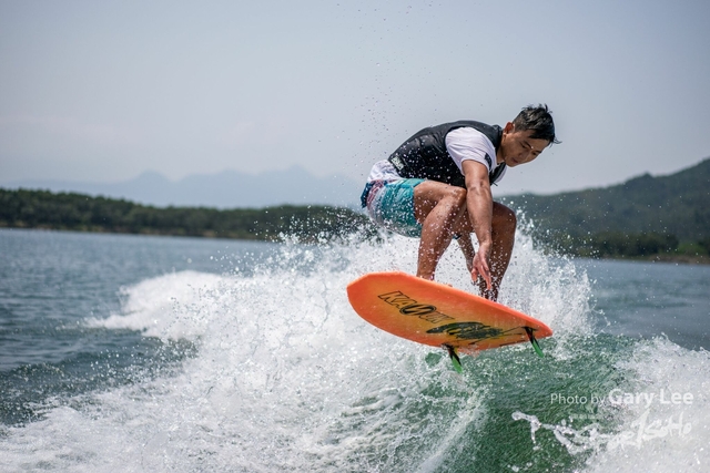 Wakesurf 0518