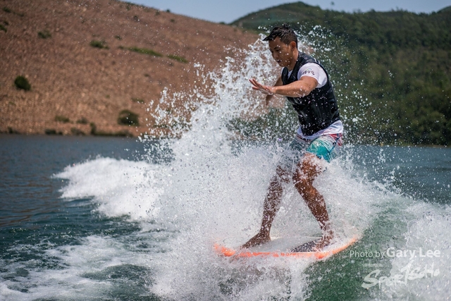 Wakesurf 0523