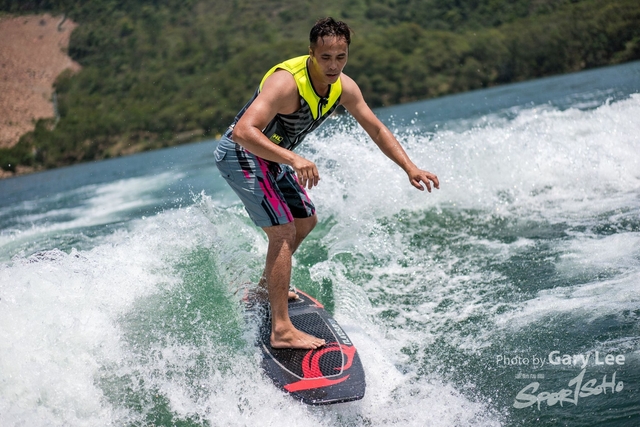 Wakesurf 0565
