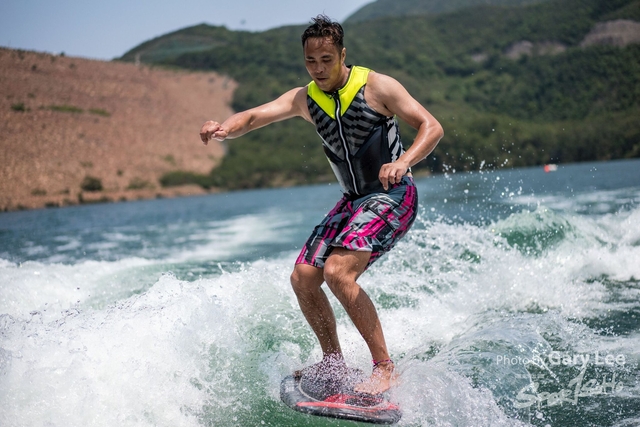 Wakesurf 0568