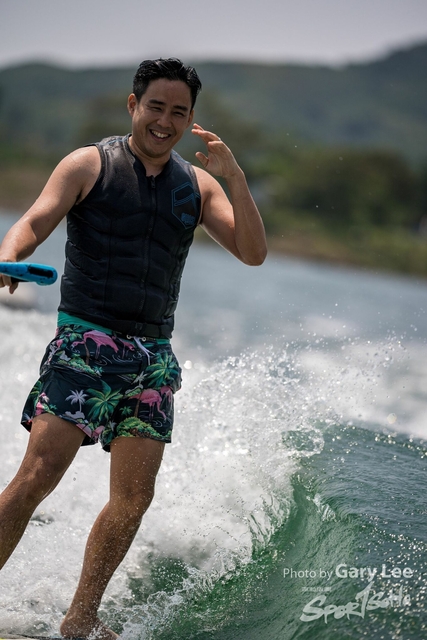 Wakesurf 0690