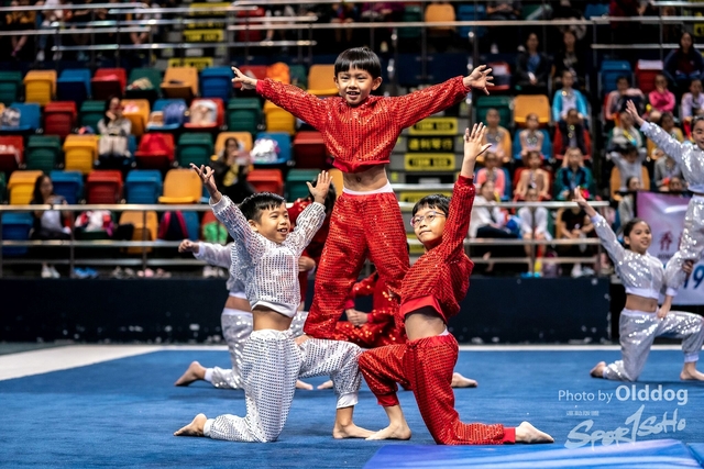 Gymnastics-537