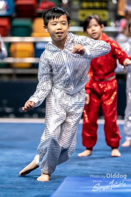 Gymnastics-541
