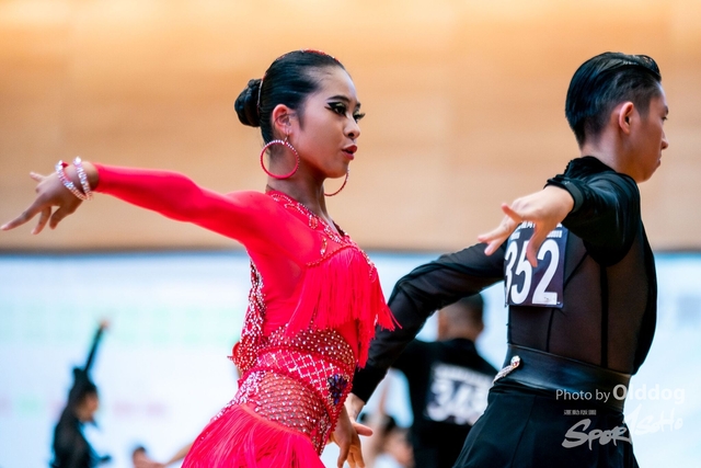 SportDance-111