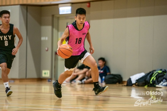 27Basketball-86