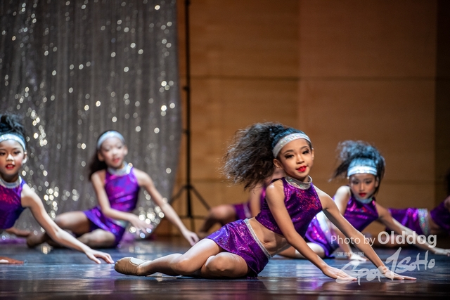 Dance-176