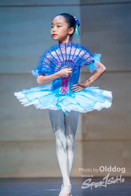 Dance-351