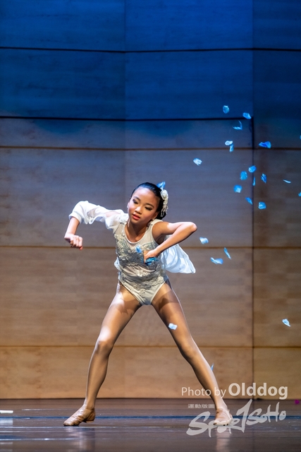 Dance-570