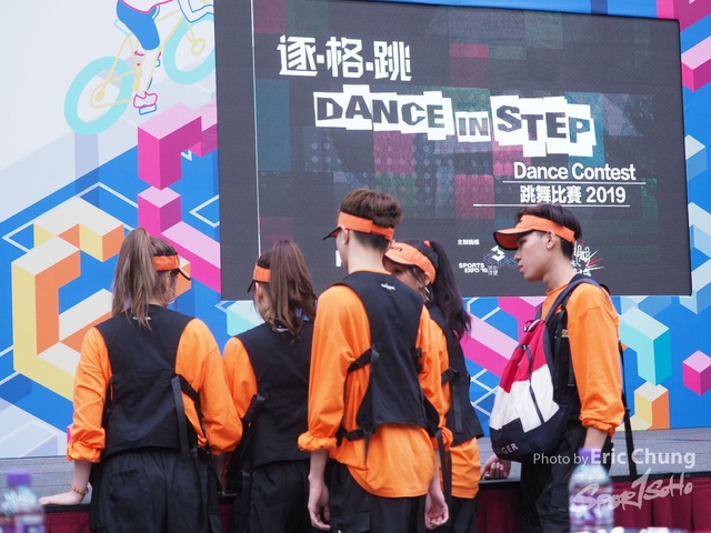 Dance in Step_1064