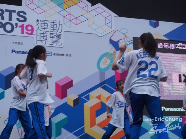Dance in Step_1081
