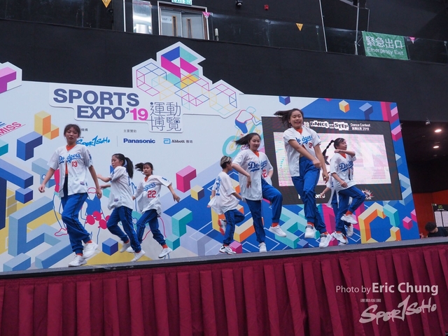 Dance in Step_1087