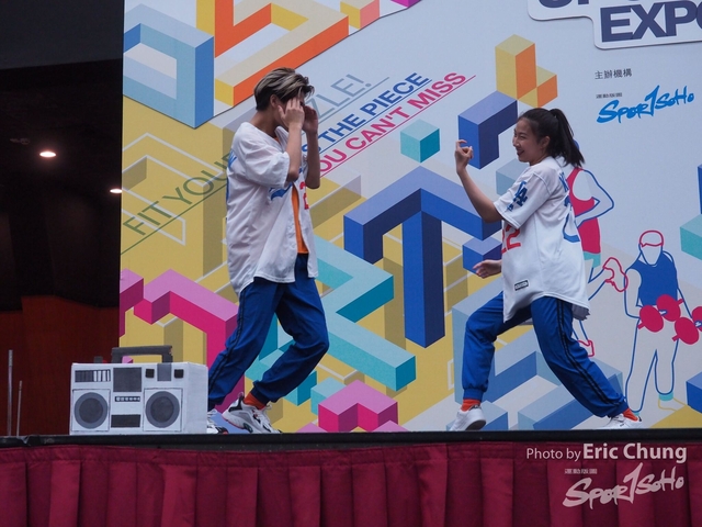 Dance in Step_1143