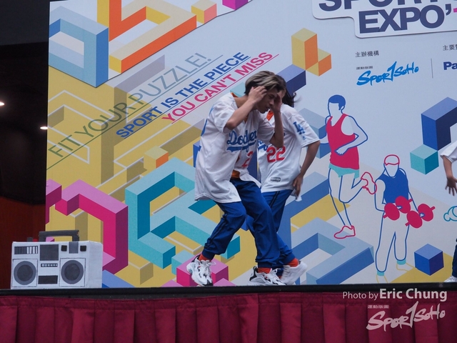 Dance in Step_1144