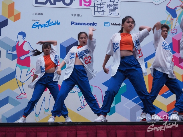 Dance in Step_1148