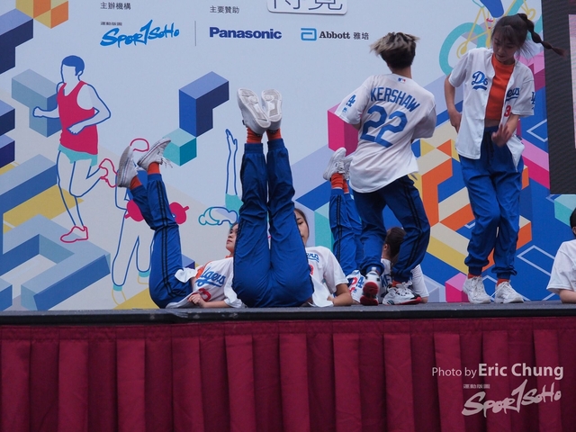 Dance in Step_1156