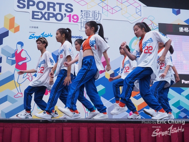 Dance in Step_1211
