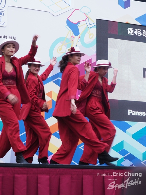 Dance in Step_1822