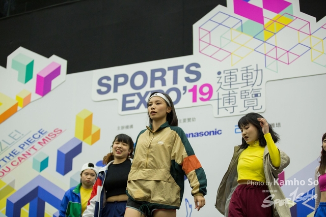 C15A8056