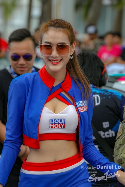 LO2_9359