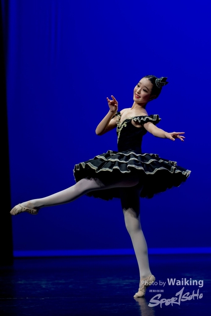 2019-10-06 Solo Dance 1043