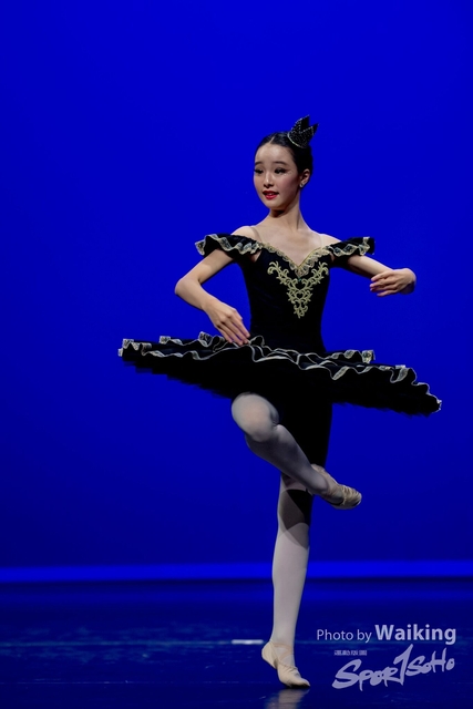 2019-10-06 Solo Dance 1050
