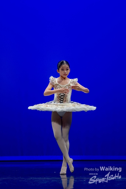 2019-10-06 Solo Dance 1099