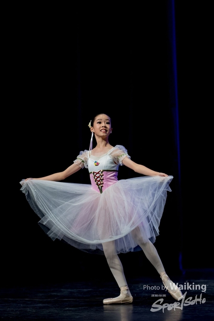 2019-10-06 Solo Dance 1553
