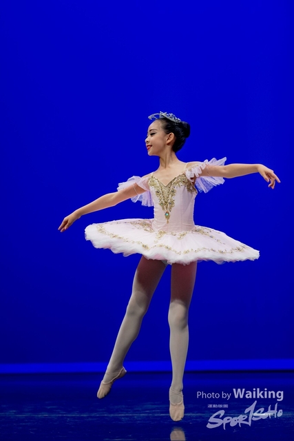 2019-10-06 Solo Dance 0418