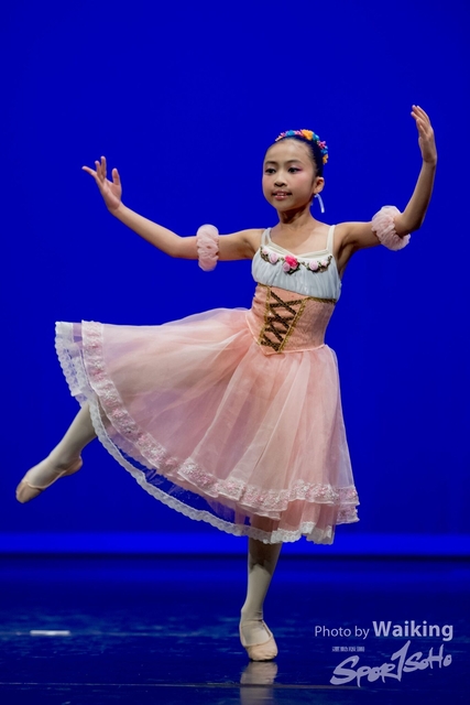 2019-10-06 Solo Dance 0600
