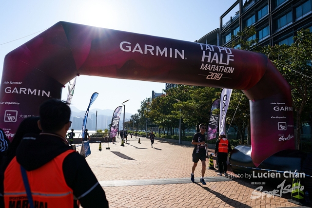 2019-12-08 Garmin tai po half marathon 0210