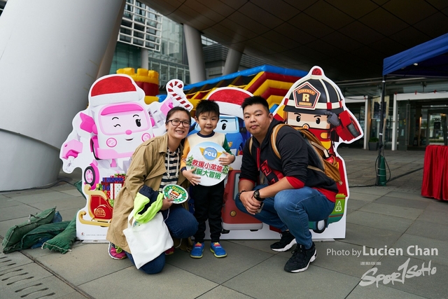 2019-12-15 Robocar Poli Christmas Adventure 0011