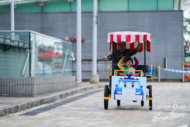 2019-12-15 Robocar Poli Christmas Adventure 0067