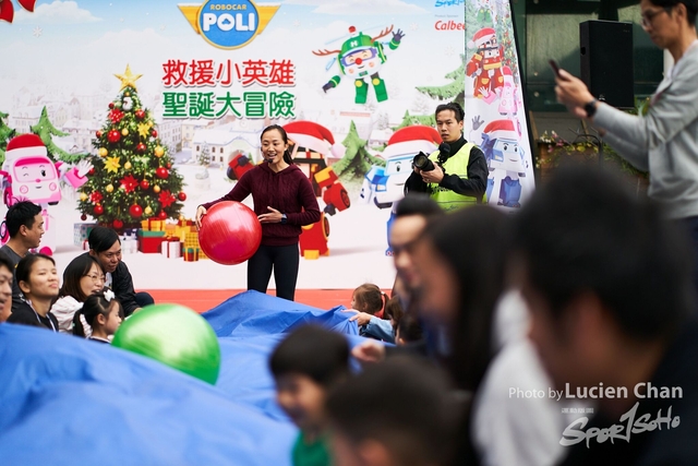 2019-12-15 Robocar Poli Christmas Adventure 0133
