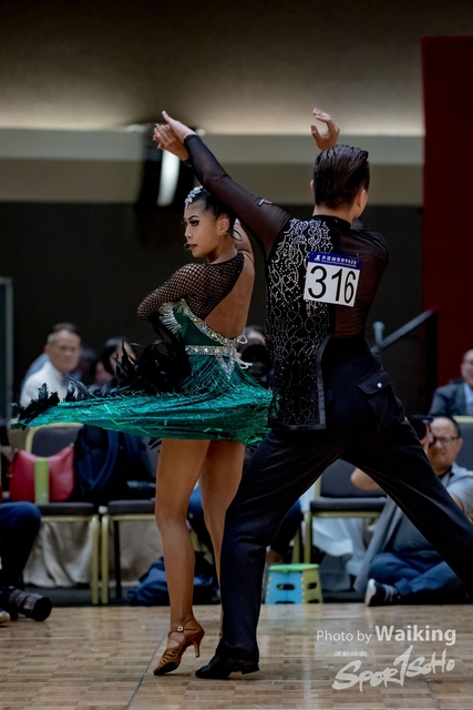 2019-12-25 Dance 0953