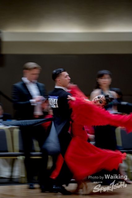 2019-12-25 Dance 1005