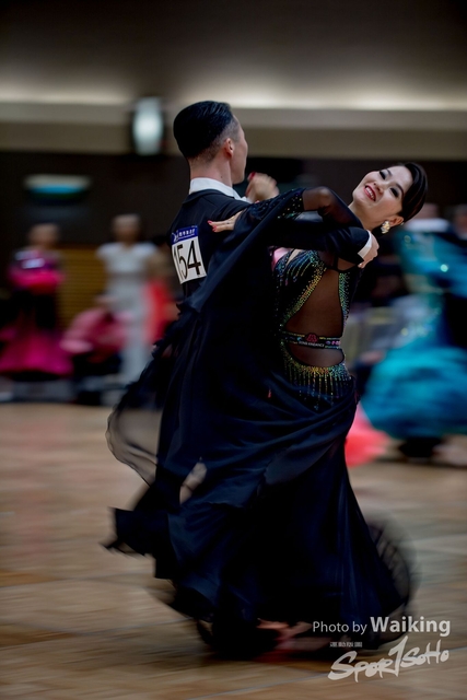 2019-12-25 Dance 1044