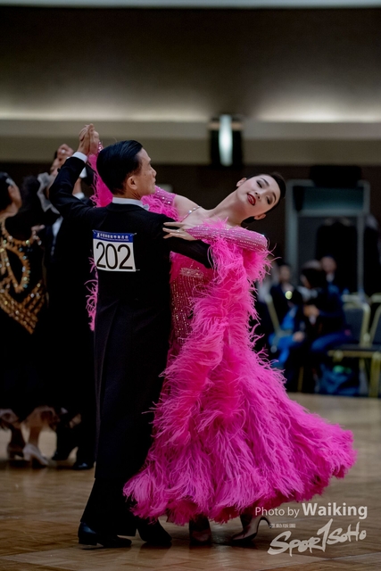 2019-12-25 Dance 1049