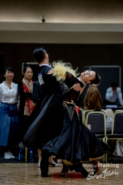 2019-12-25 Dance 1051